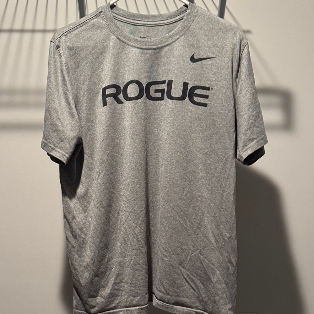 Nike Gray Short Sleeve Tee